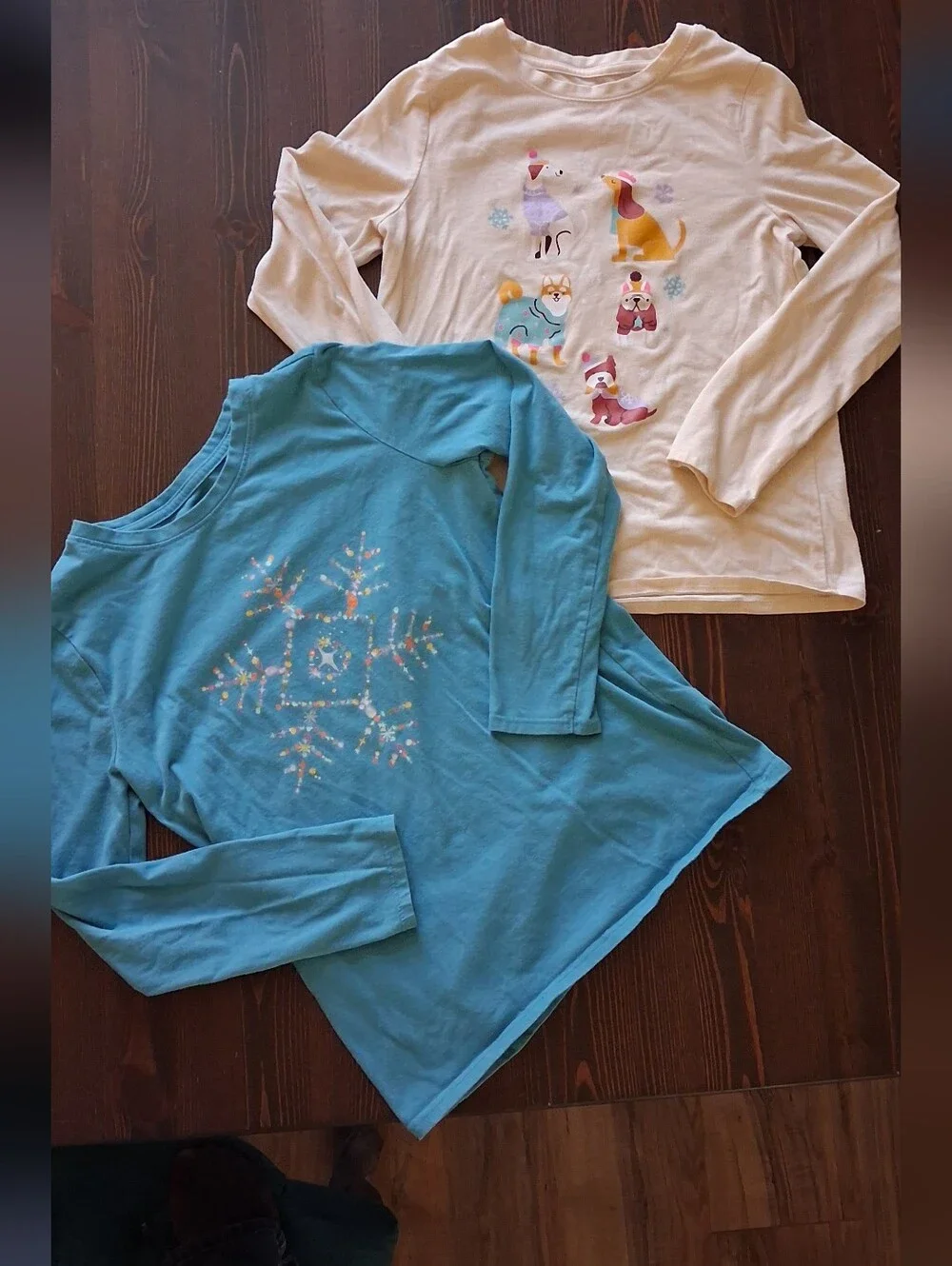 Bundle Of Girls Cat & Jack Holiday Long Sleeve T Shirts